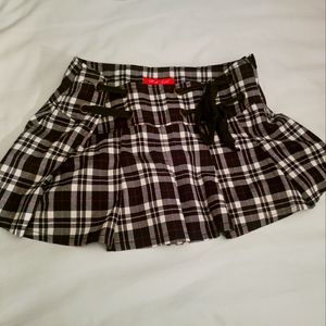 Checkered mini skirt